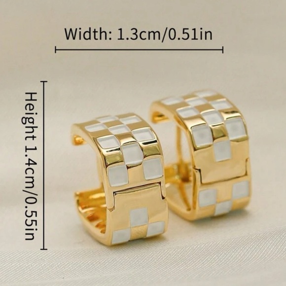 checker thick mini gold hoop earrings grunge - Picture 6 of 9